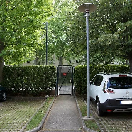 Lespinet Apartment