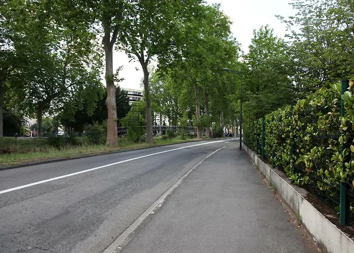 Lespinet Apartment *